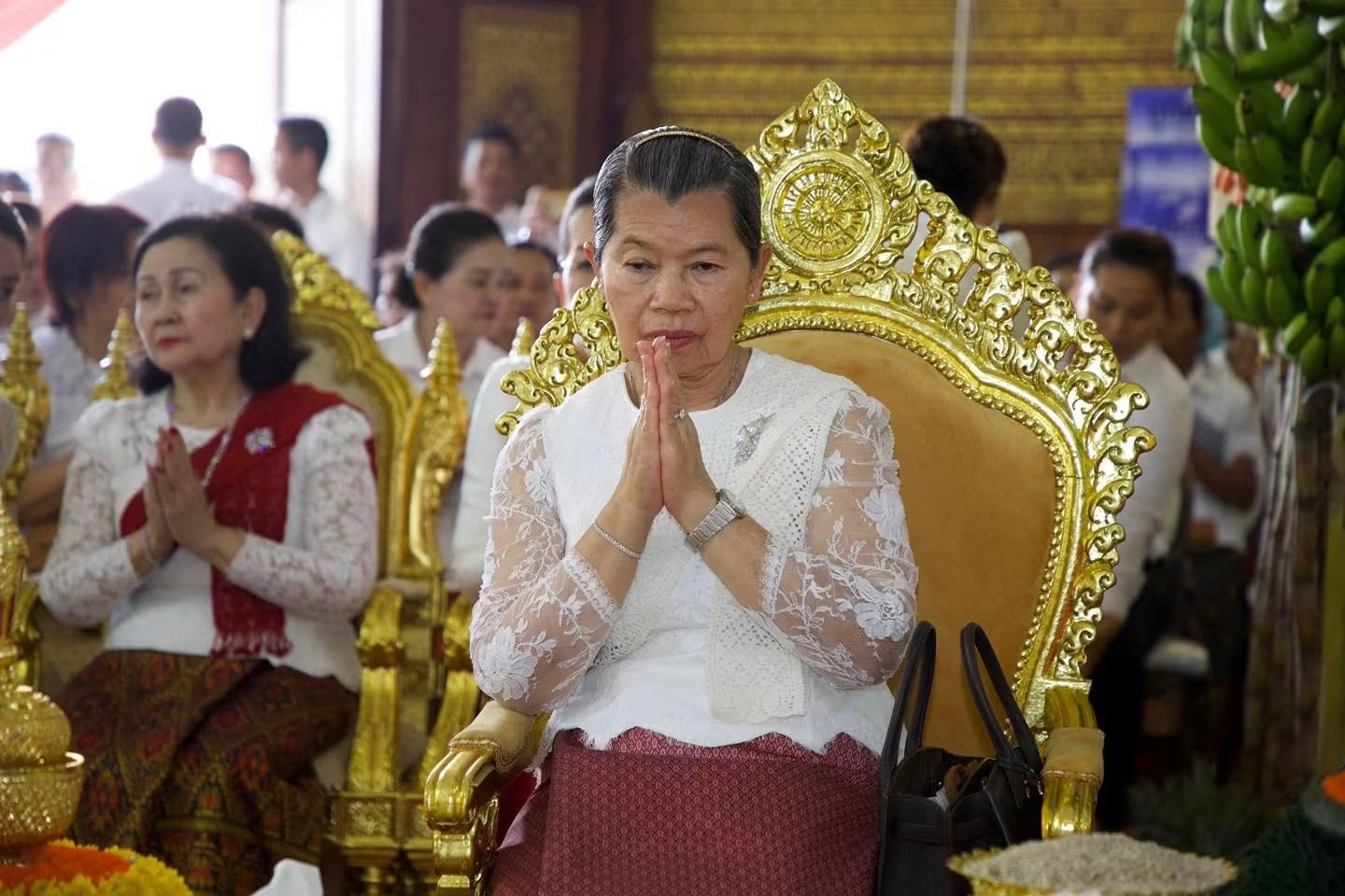 &nbsp; សម្តេចកិត្តិសង្គហបណ្ឌិត ម៉ែន សំអន អញ្ជើញជាអធិបតីភាពក្នុងពិធីបុណ្យទេសនាមហាវេស្សន្តរជាតក នៅវត្តបទុមវតីរាជវរារាម ស្ថិតក្នុងសង្កាត់ចតុមុខ ខណ្ឌដូនពេញ រាជធានីភ្នំពេញ